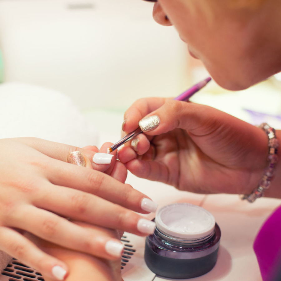 LUXURY NAIL BAR